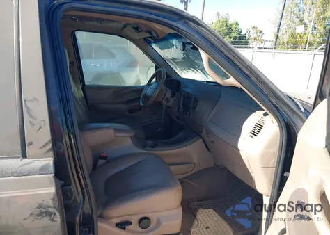 1998 Ford Expedition Eddie Bauer/Xlt z USA, uszkodzony, nr VIN 1FMPU18L2WLB70290